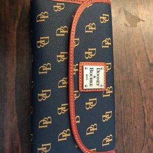 Dooney & Burke wallet